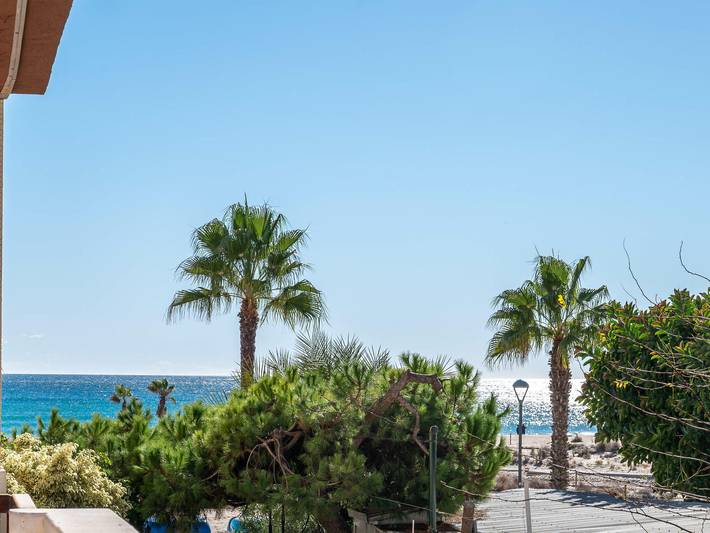 Gîte pour 4 personnes, avec terrasse et piscine à Torredembarra - 3