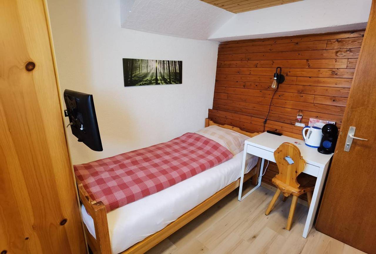 Auberge la Tzoumaz in Villy VS, Riddes