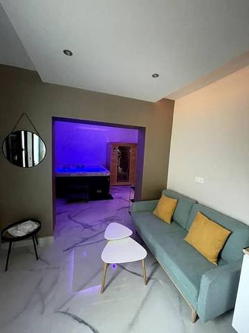 Cottage pour 2 personnes, avec sauna ainsi que jacuzzi et terrasse à Sainte-Savine