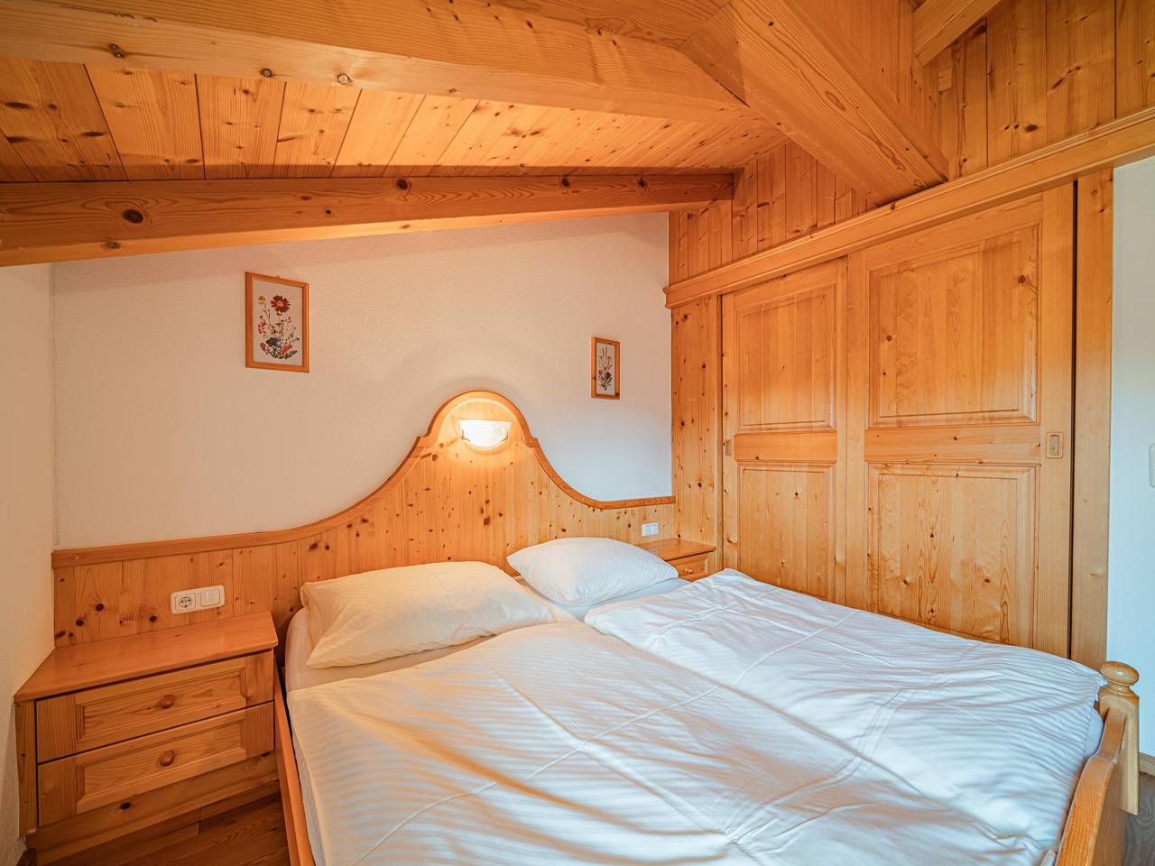 Geheel appartement, Groot appartement met balkon vlakbij een zwembad in Kitzbüheler Alpen