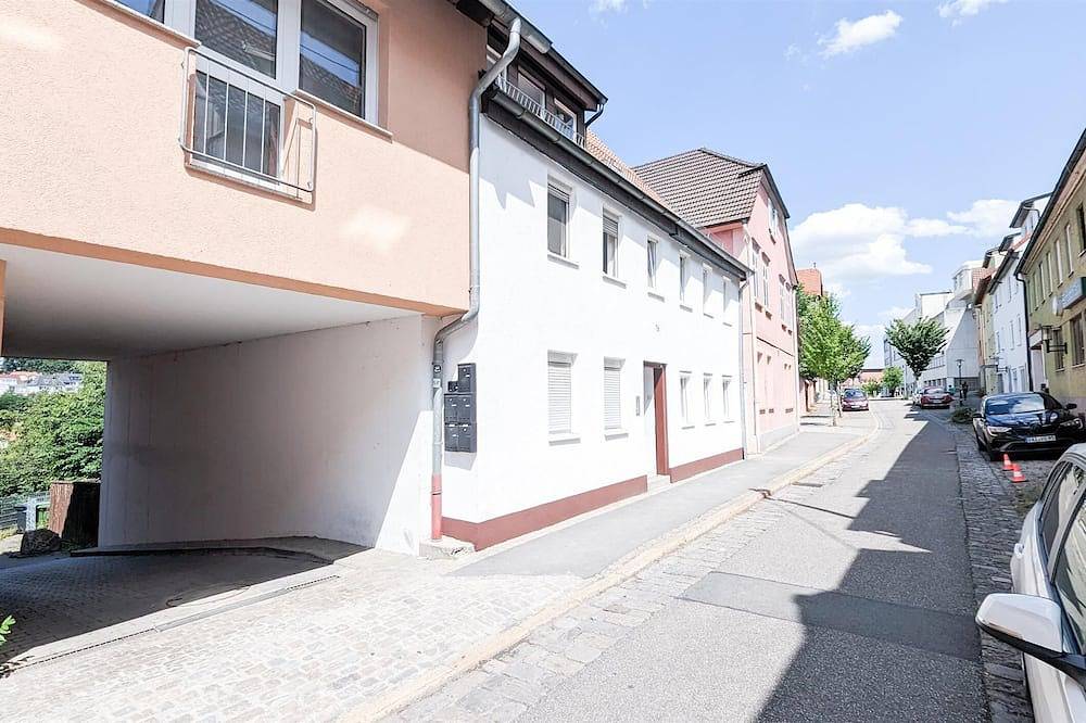 Ganze Wohnung, Alfa Ludwigsburg City Apartment 3 Zimmer Parkplatz Bad Küche Wifi Smarttv in Ludwigsburg, Landkreis Ludwigsburg