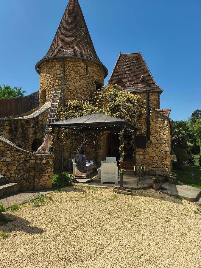 Chambre de la Tour 1 in Milhac, Quercy
