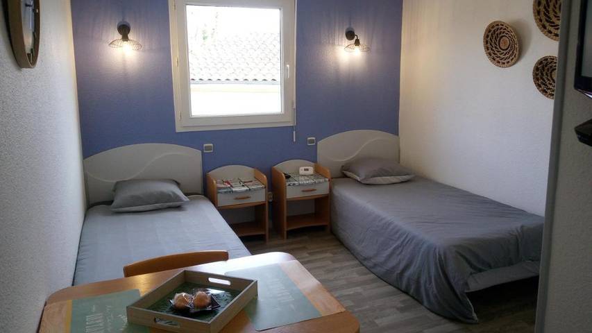 Gîte pour 2 personnes, avec Jardin et Vue dans Pescalis Moncoutant