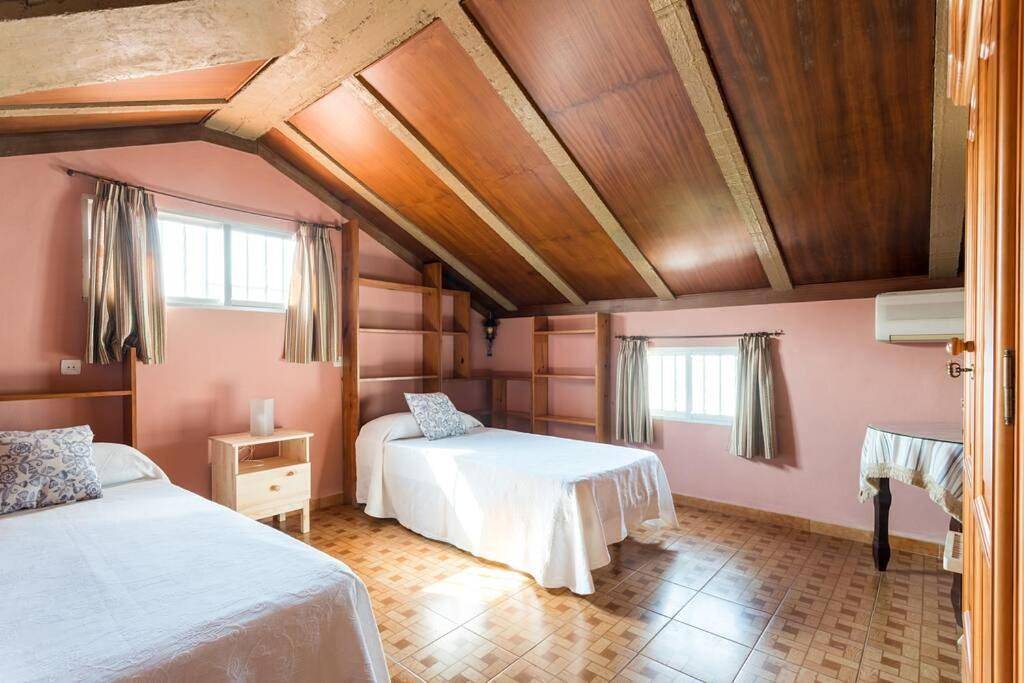 Six-Bedroom House in Villamanrique de la Condesa, Parc national de Doñana