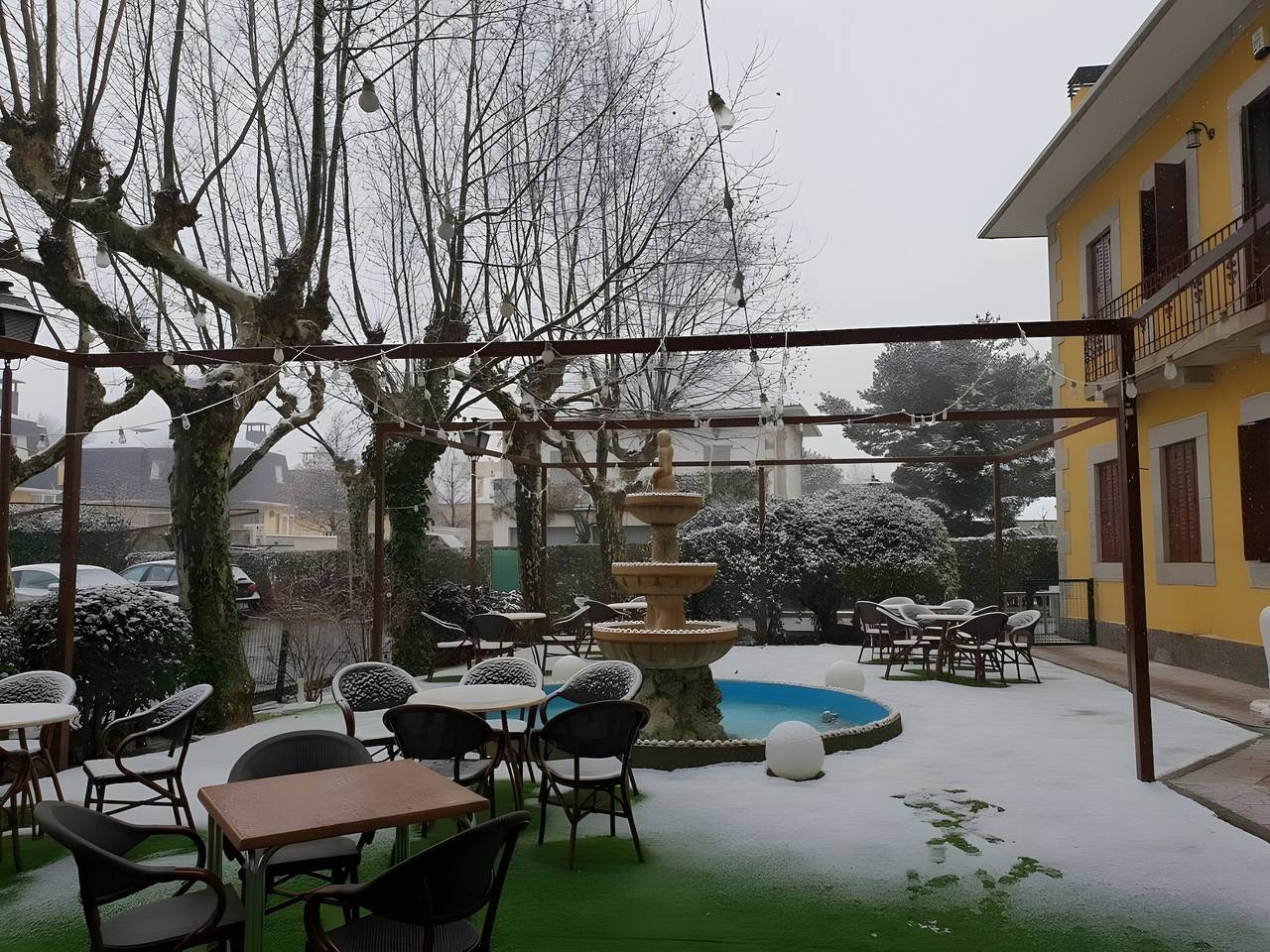 Chambre « Habitación Doble Superior » avec terrasse partagée, Wi-Fi et climatisation in Guadarrama, Communaute de Madrid