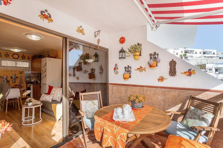 Ferienhaus 'Flores mit Aussicht' mit Meerblick, Gemeinschaftspool und WLAN in Puerto Rico (Gran Canaria), Mogán