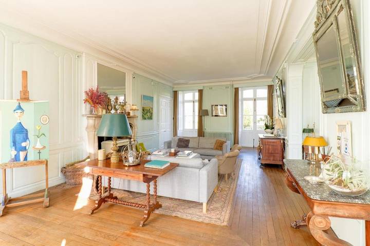 Maison de vacances pour 32 personnes, avec jardin et vue dans Yonne - 2