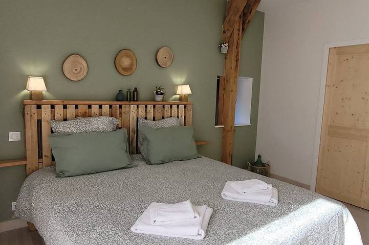 Location de vacances pour 2 personnes, avec Jardin à Soulages