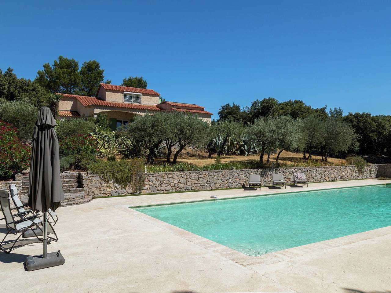 Villa with panoramic views and large pool in Pignans, Región Brignoles