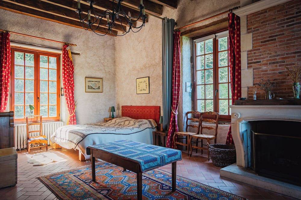 La \"Maison Tranquille\", pour famille et amis, sur la Loire, coeur village. in Saint-Florent-le-Vieil, Région de Cholet