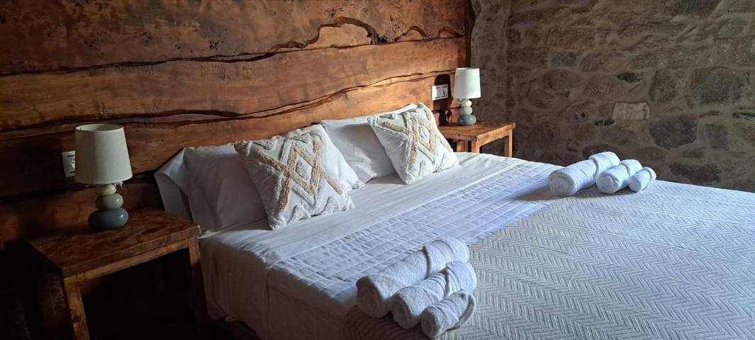 Apartamento para 12 personas, con Balcón y Jacuzzi además de Terraza y Jardín en Puebla del Caramiñal