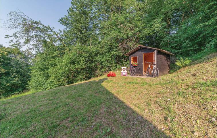Appartamento con vista sul fiume, parcheggio e Wi-Fi in Scala mel, Borgo Valbelluna