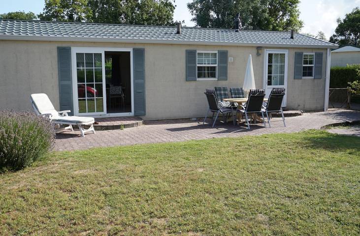 Ferienhaus für 6 Personen, mit Terrasse und Balkon/Terrasse in Groede
