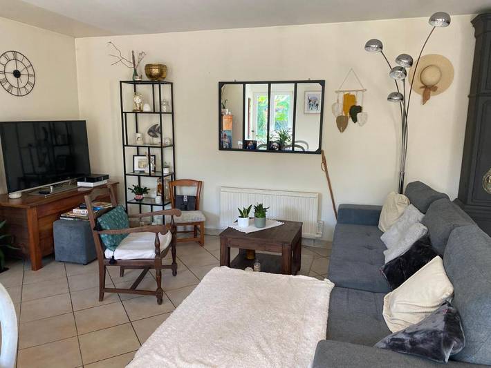 Gîte pour 2 personnes, avec jardin dans Plan D Eau De La Cantache - 2