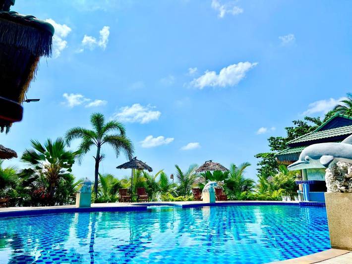 Apartamento para 4 personas, con piscina para niños y vistas además de jardín y piscina en Koh Phangan