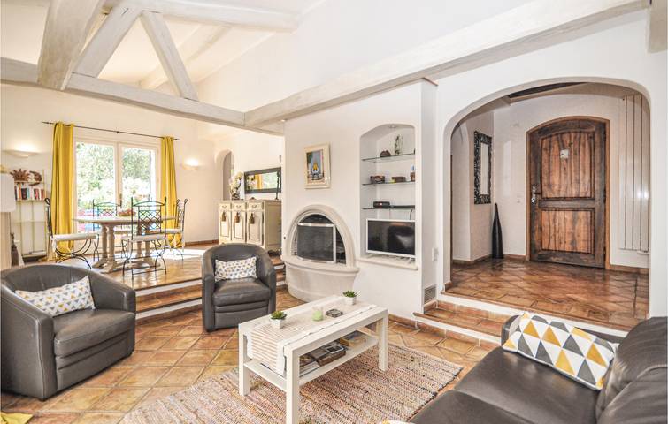 Location de vacances pour 6 personnes, avec terrasse ainsi que jardin et piscine à Grasse - 3