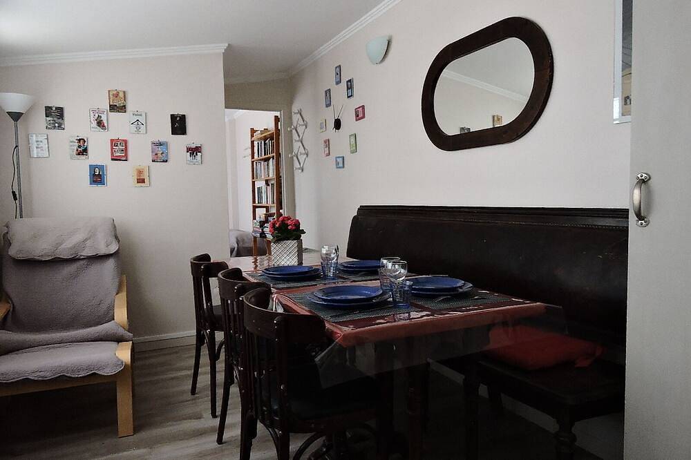 Cosy cottage in a garden in Vigneux-sur-Seine, Essonne