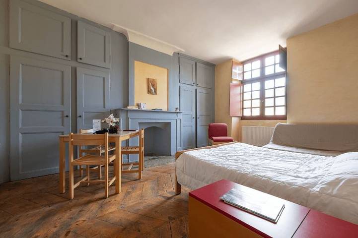 Gîte pour 2 personnes, avec jardin à Mont-Dauphin - 2