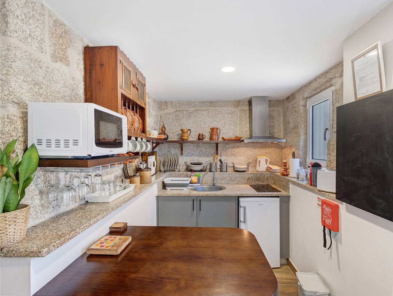 Ganzes Studio, Apartment 'Vinha Da Touça T0' mit Bergblick, Wlan und Klimaanlage in Soajo, Gerês