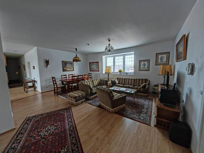 Gîte pour 7 personnes, avec Jacuzzi dans Grafenwohr