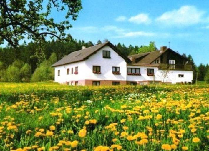Hotel für 2 Personen, mit Terrasse und Garten in Amorbach