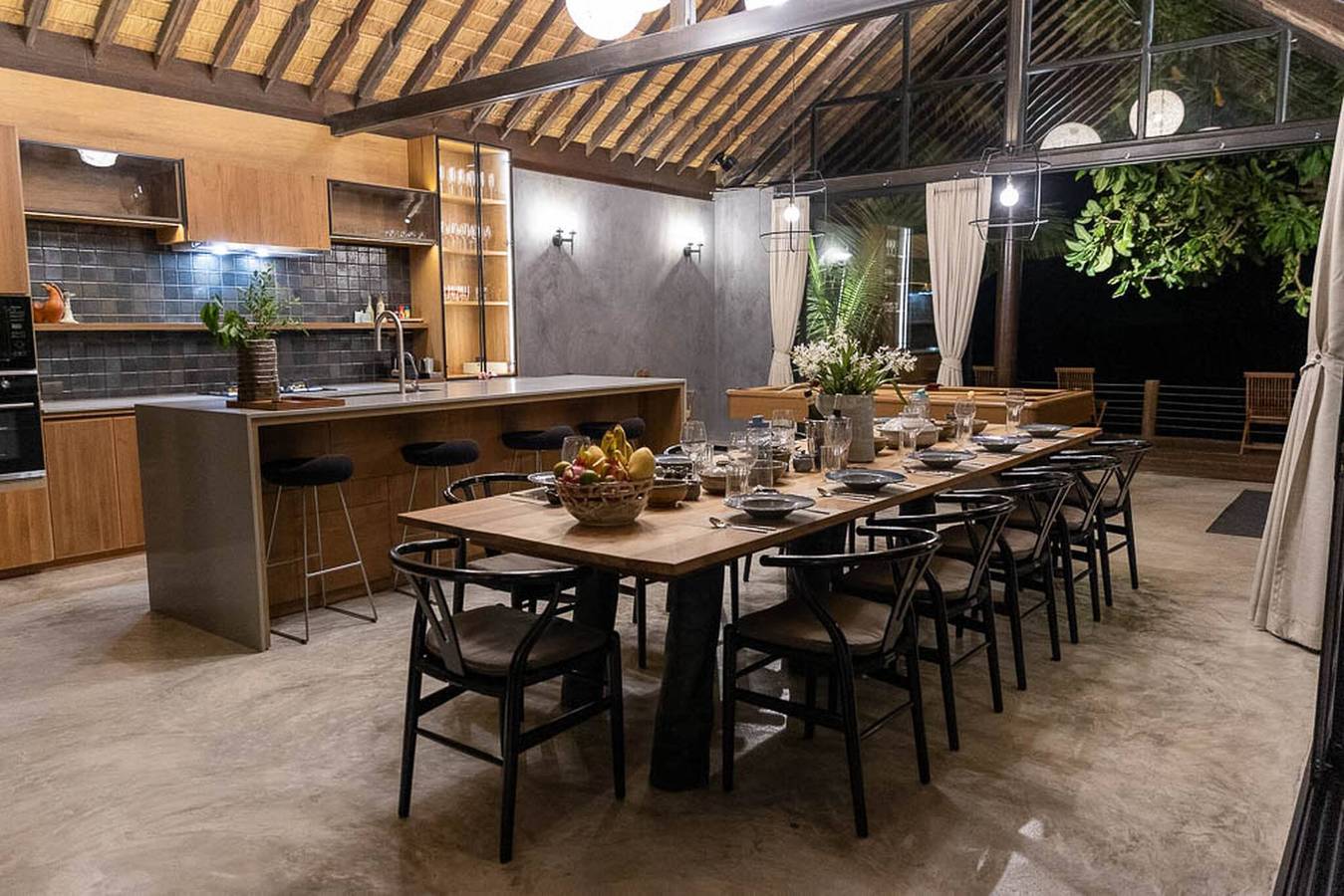 Kalamari Luxury Beach Front Villa in Koh Samui