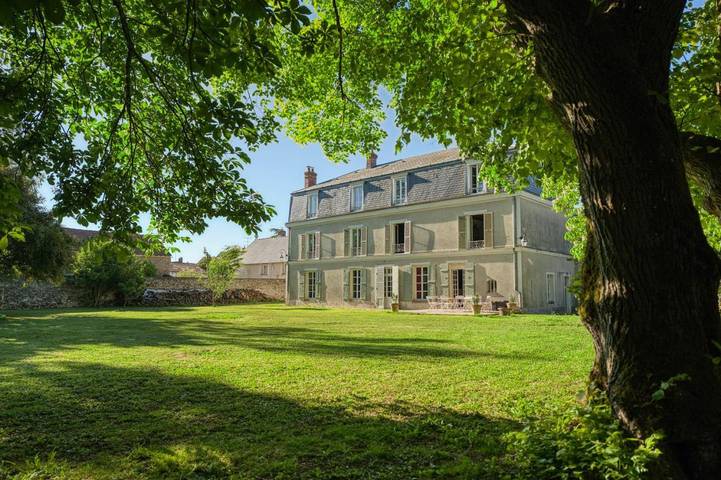 Villa pour 26 personnes, avec Terrasse ainsi que Jardin et Vue