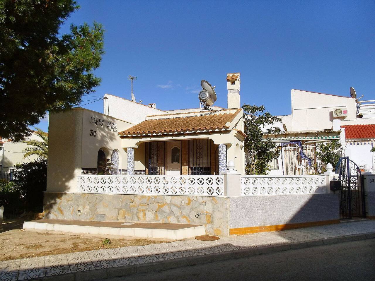 Happy Day - Happy Day 150.1 in Playa Moncayo, Guardamar del Segura