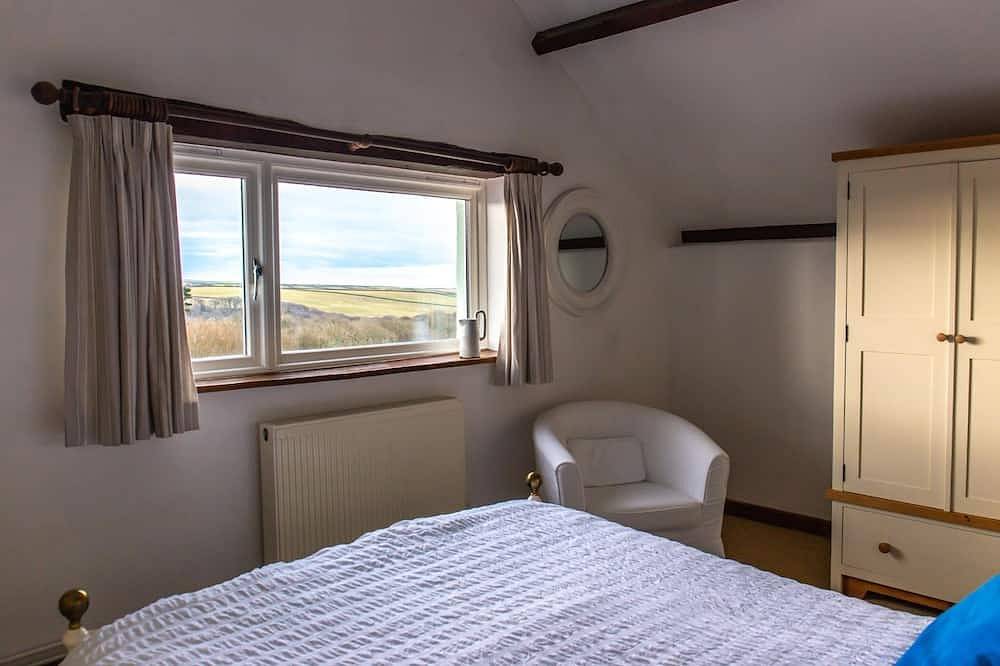 The Granary, shared hot tub and sauna in Hartland, Hartland Devon Heritage Coast