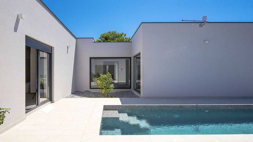 Villa für 4 Personen, mit Terrasse und Sauna sowie Balkon/Terrasse in Medulin - 4