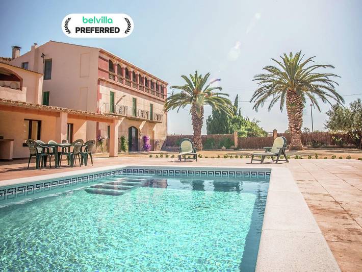 Vakantiehuis voor 10 personen, with tuin and zwembad as well as terras, kindvriendelijk in Sant Pere Pescador
