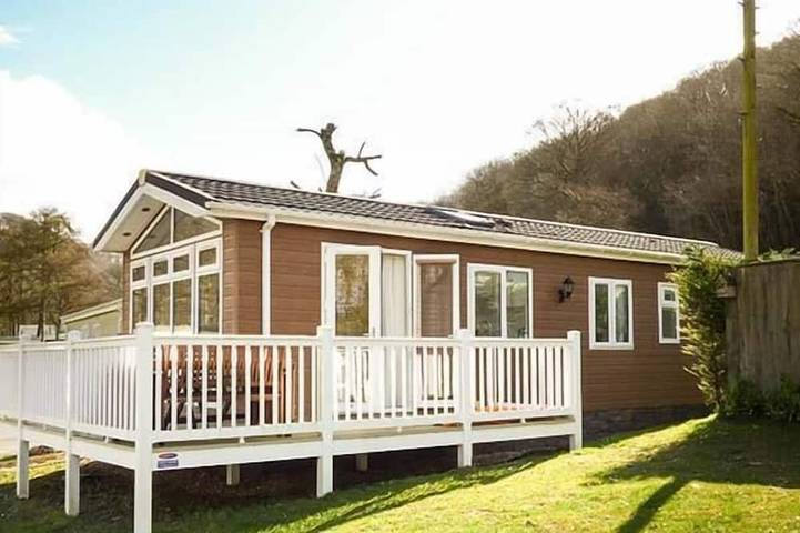 Glamping for 4 people, with balcony, with pets in Cardigan Bay