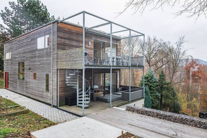 Ferienhaus für 10 Personen, mit Balkon und Garten sowie Sauna - 1