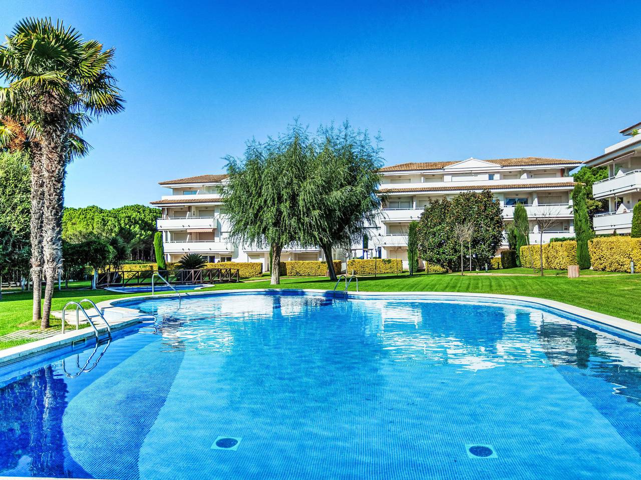Ganze Wohnung, Green Mar B garden & terrace in Pals, Costa Brava