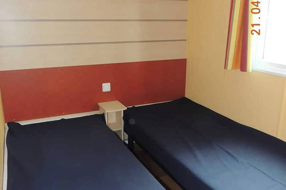 Homerez - Gezellig bungalow in Angles met gedeeld zwembad in Angles, Vendée