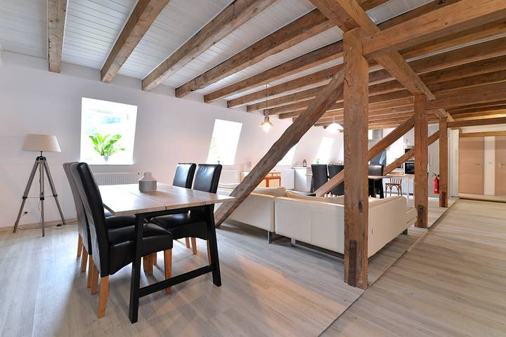 Gîte pour 14 personnes, avec terrasse dans Schnepfenried - 3