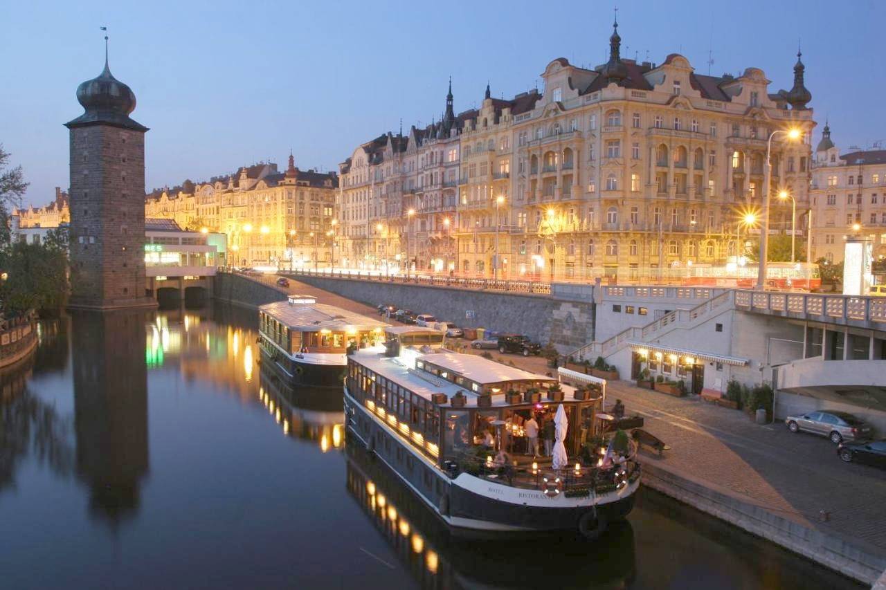 Boat Hotel Matylda in Nové Město (Praha), Prag