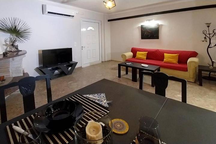 Location de vacances pour 3 personnes, avec terrasse et jardin dans Vasilika - 3