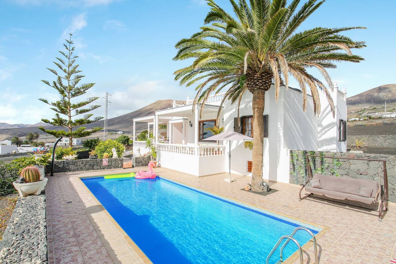 Maison élégante Casa Salinoco avec piscine, vue sur l'océan, terrasse et Wi-Fi ; parking disponible in Mácher, Tías