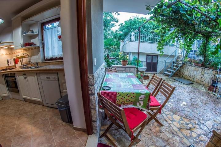 Ferienwohnung für 2 Personen, mit Balkon/Terrasse in Banjole