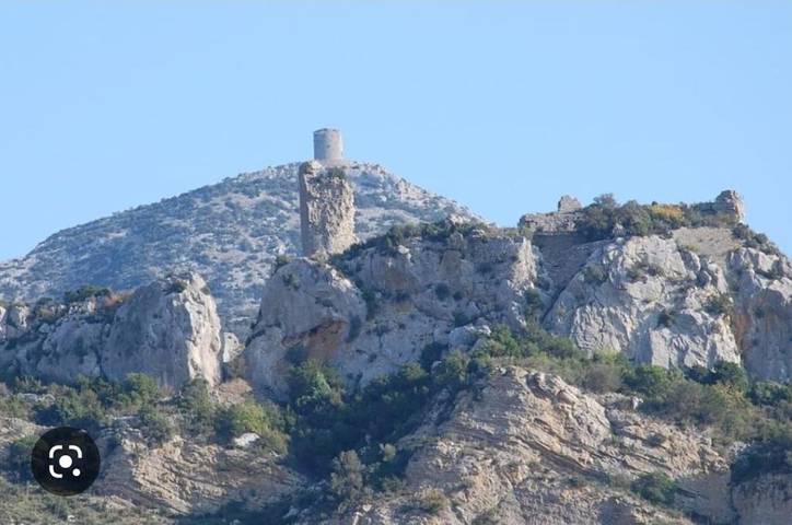 Gîte pour 4 personnes, avec vue à Tautavel - 2