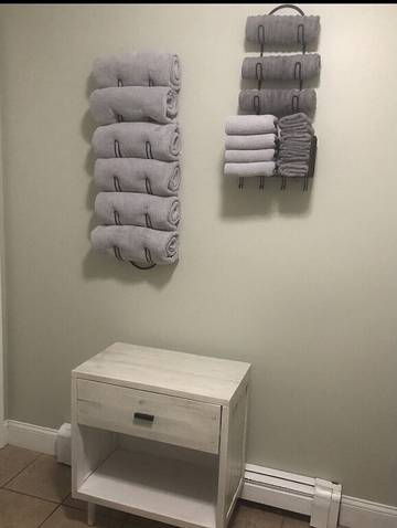 Vacation House for 10 Guests in Newport East, Rhode Island, Picture 1