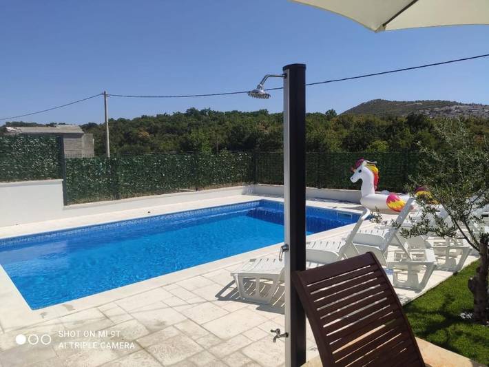 Ganze Wohnung, Für 8 Personen ca. 120 m² in Dubrava, Dalmatien (Gespanschaft Split-Dalmat in Split-Dalmatien