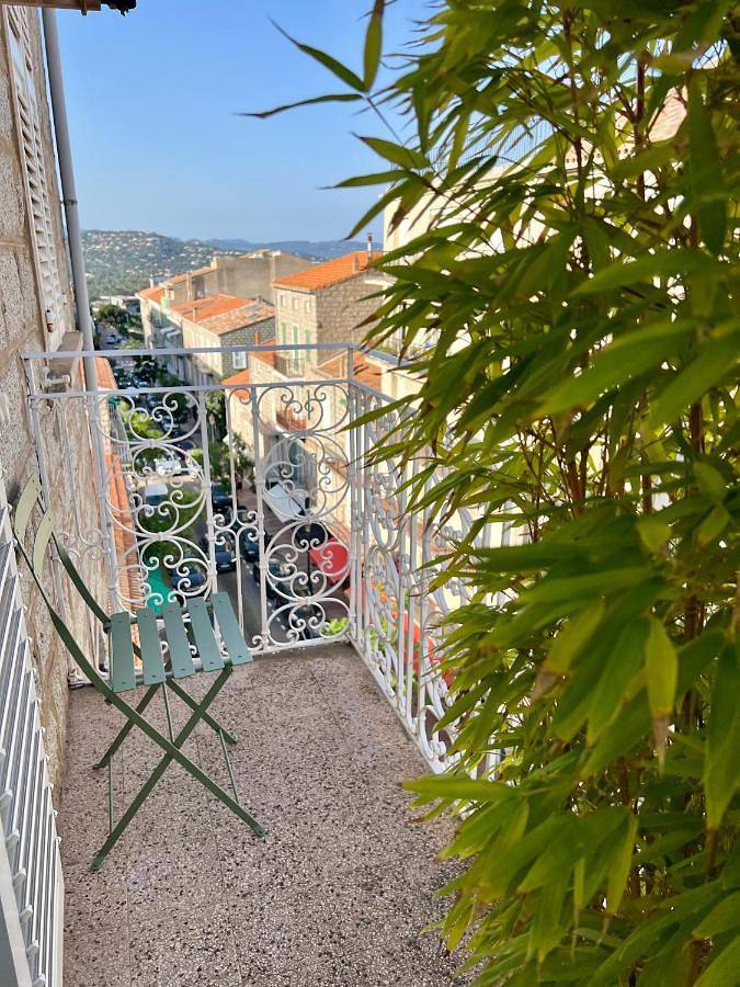 Gîte pour 4 personnes, avec balcon dans Office de Tourisme Porto Vecchio Sud Corse - 2
