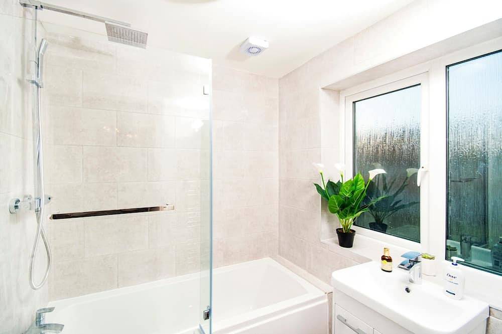 Centre Ville ★ Parking Gratuit ★ Maison 2 Chambres ★ Moderne in York, Yorkshire and the Humber