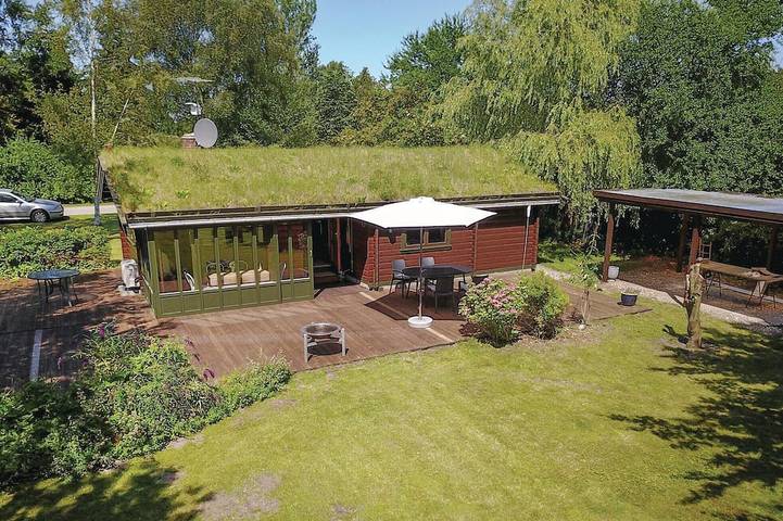 Feriehus for 4 personer, med hage - 1