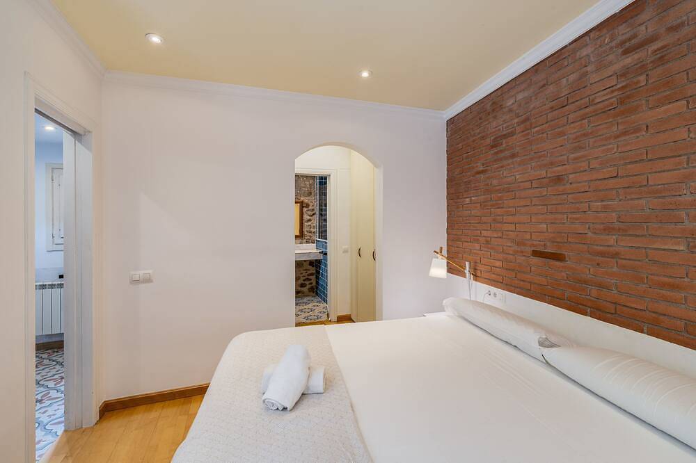 Ganze Wohnung, Maisonette-Wohnung in Barri Vell in Girona, Gironès