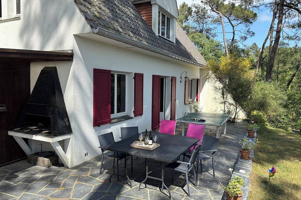 Condette-Hardelot, espaciosa villa en un bosque de pinos de 3000m2, bosque contiguo in Condette, Boulogne-sur-Mer region