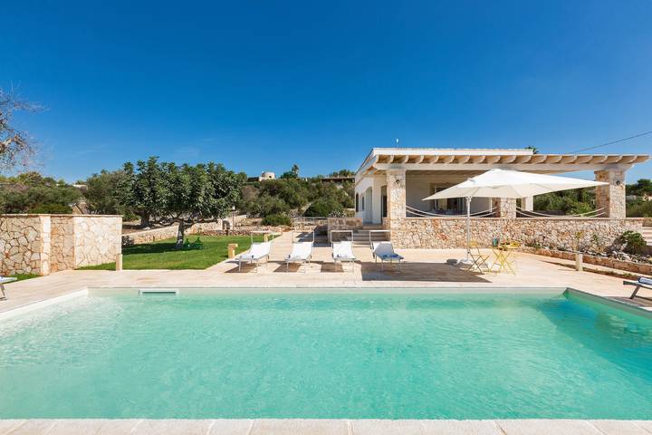 Ferienhaus für 8 Personen, mit Pool in Torre Vado - 2