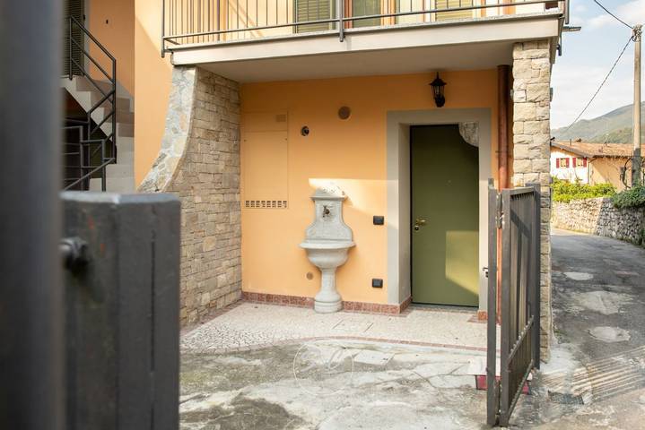 Villa für 2 Personen mit Seeblick in Monasterolo del Castello, Prealpi Bergamasche Orientali